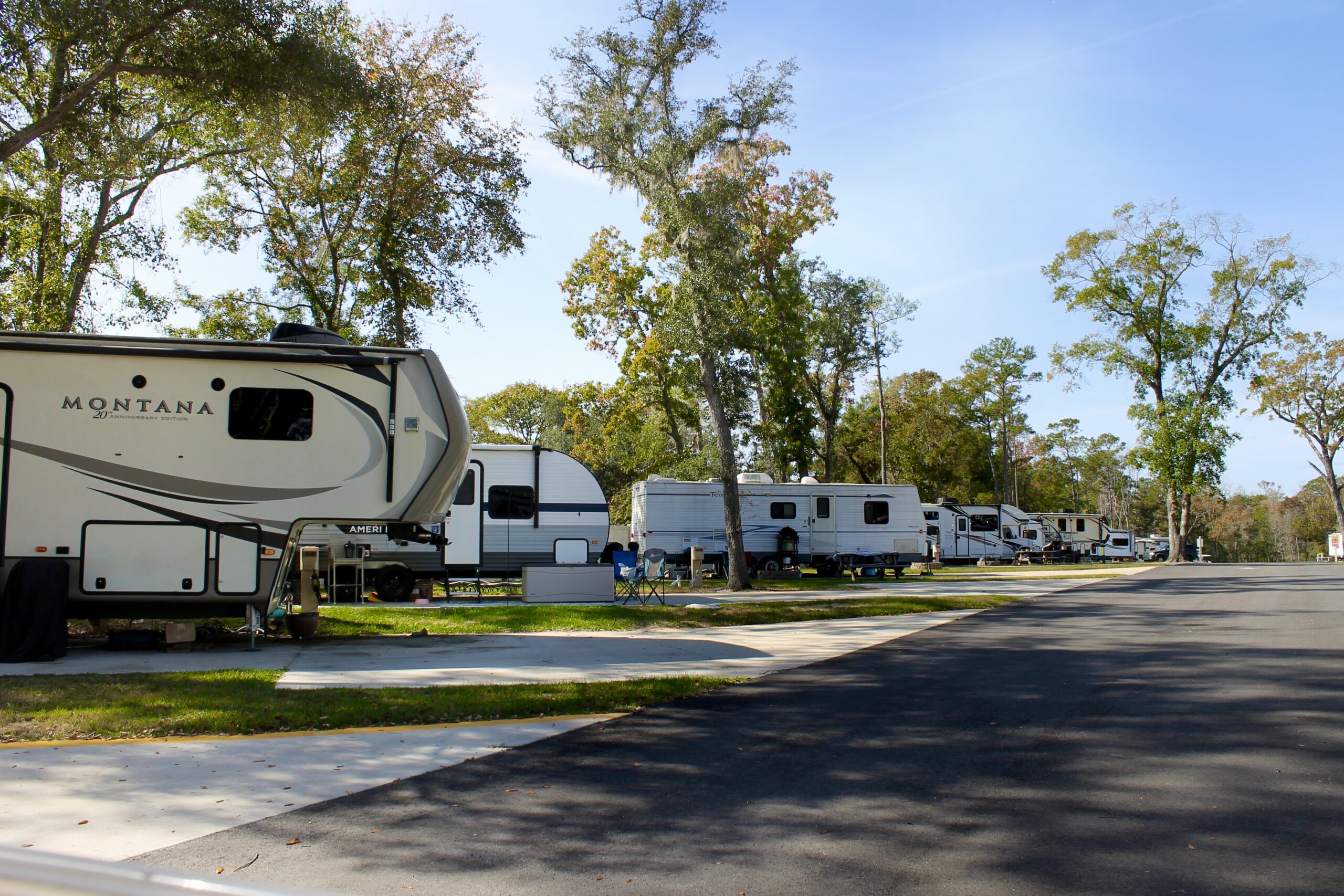 Pull-through RV sites at Crooked Oaks RV Park near Myrtle Beach in Conway, SC