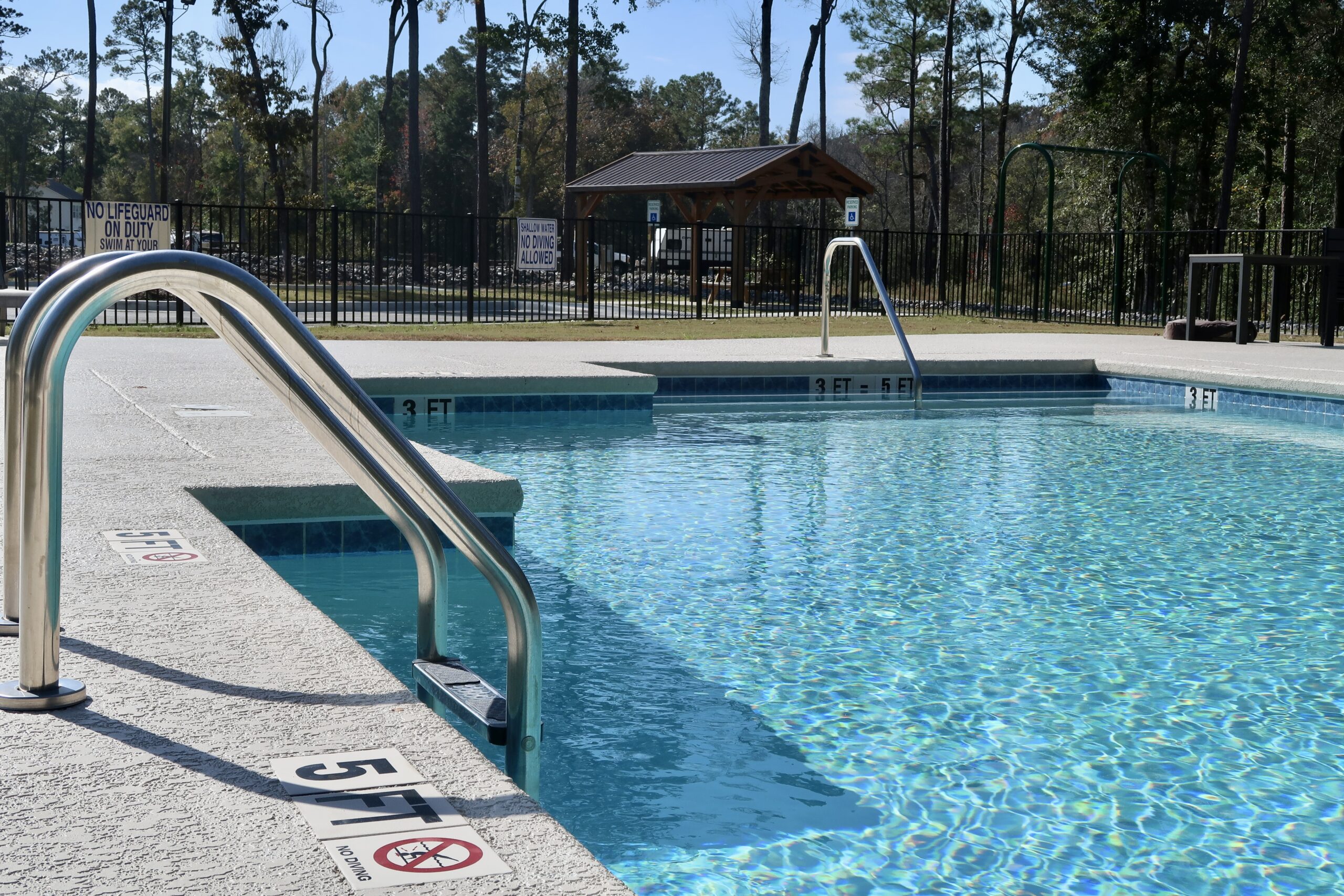 swimming pool rv park